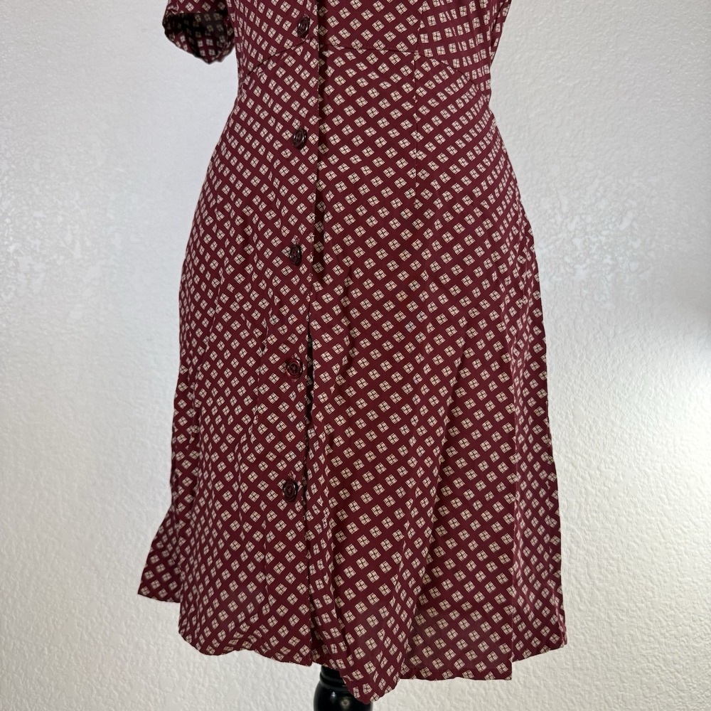 Vtg Gap Dress Sz Small Maroon Geometric Pattern Buttons Collared 100% Rayon - Picture 8 of 12